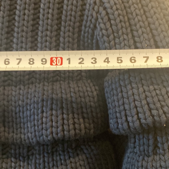 Quira Cropped Sweater - Picture 10 of 11